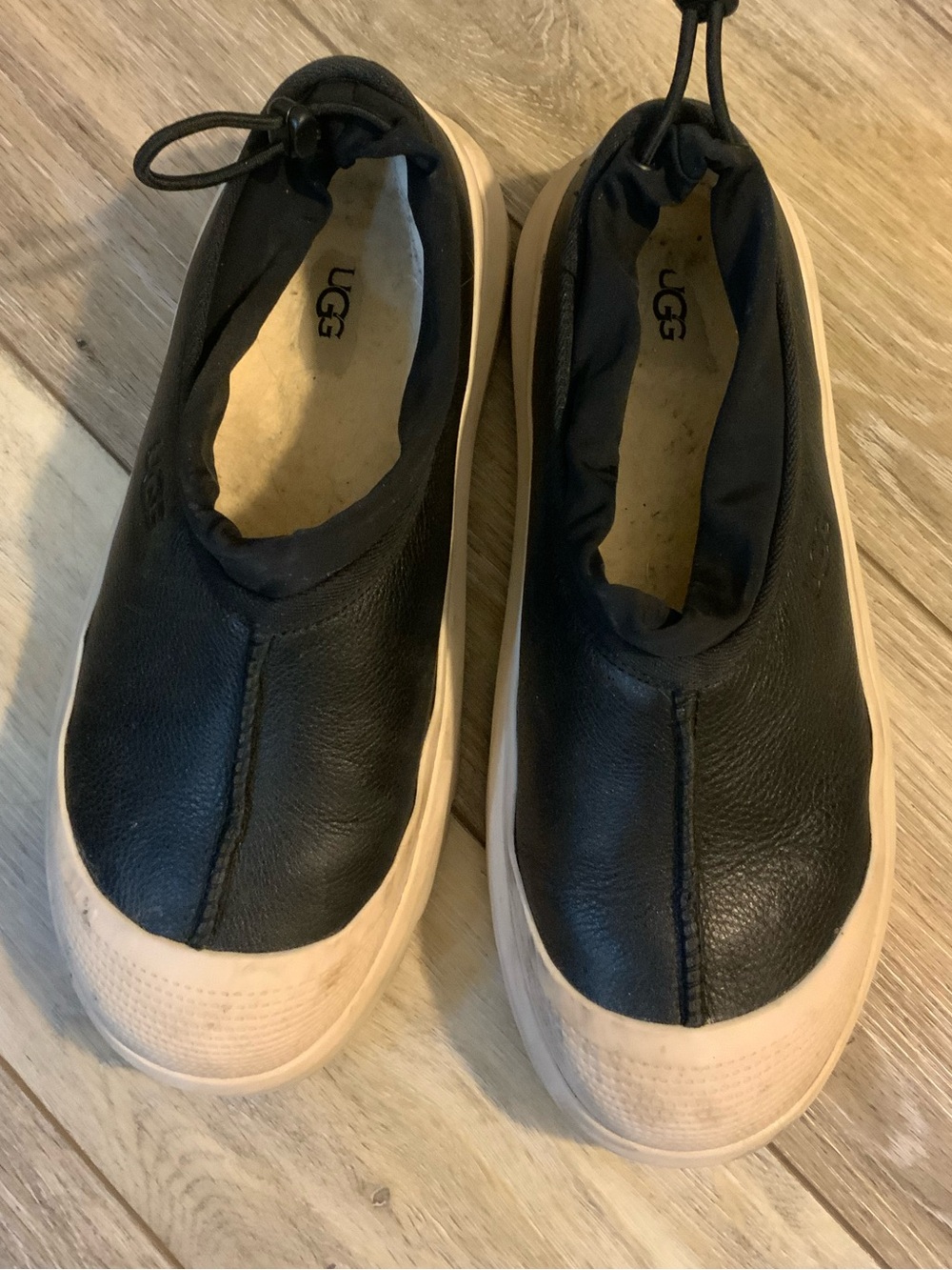 UGG Black Leather Slip-On Sneakers with off white Platform Soles